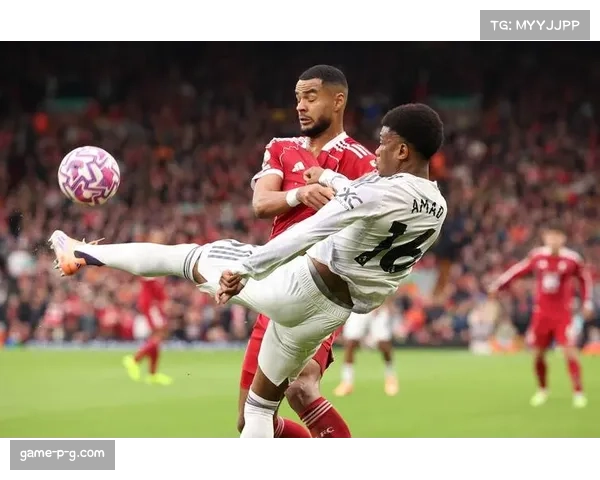 曼联联赛仅21人获首发机会,核心框架固化暴露轮换困局 曼联联赛仅21人获首发机会,核心框架固化暴露轮换困局